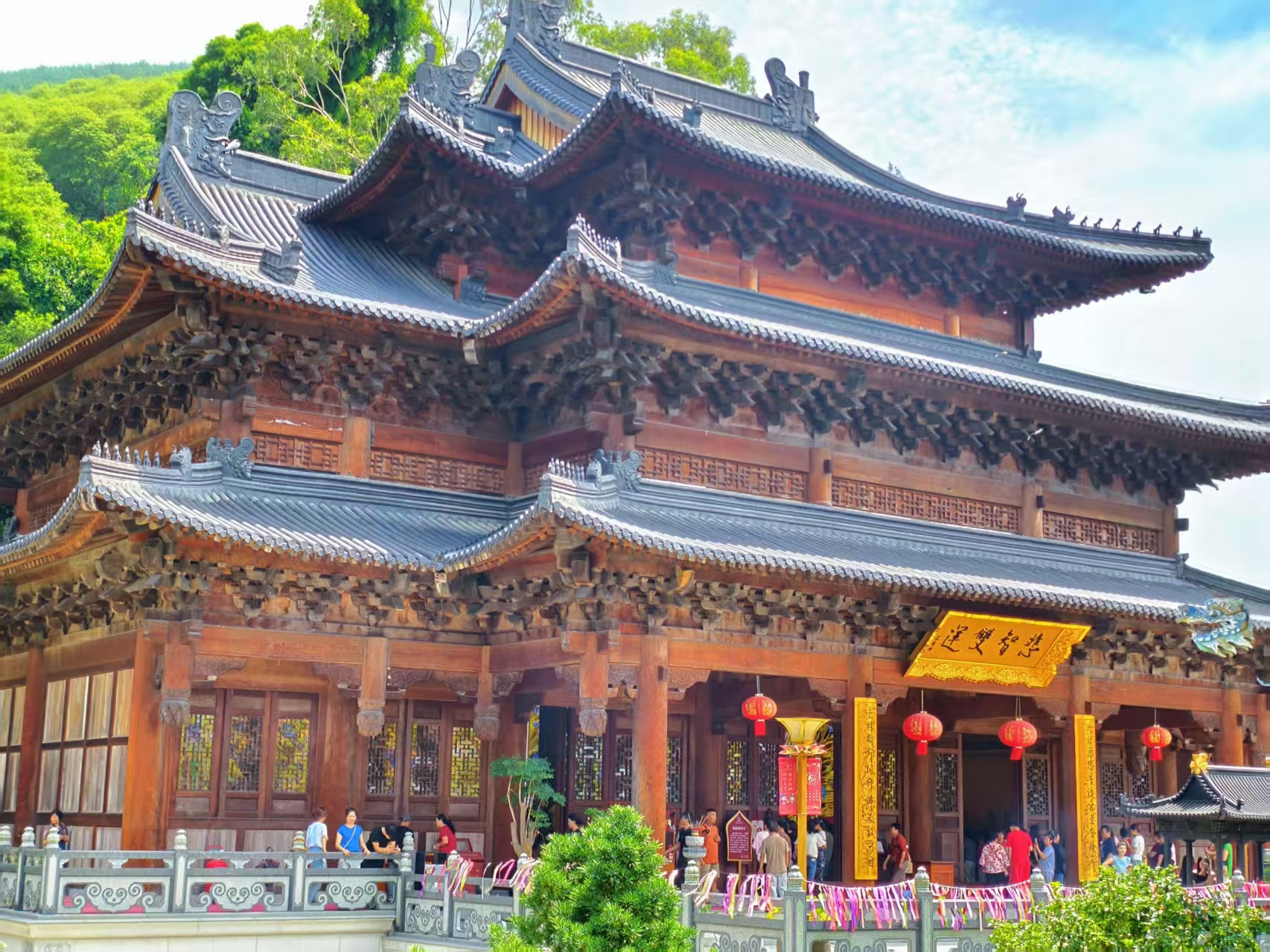 圆通宝殿